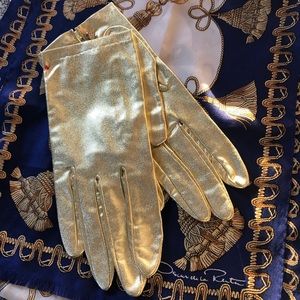 🎉HP🎉 30% off - Crescendoe 1960’s Gold Shimmery Gloves